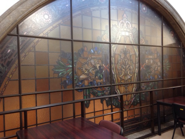 国会議事堂のステンドグラスのパネル